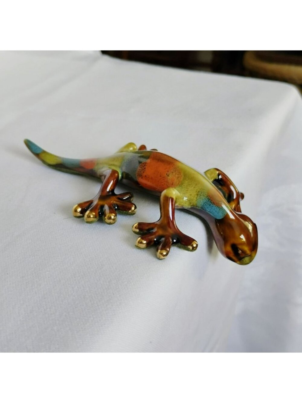 Golden Pond Collection Ceramic Gecko Lizard Figurine 5" Gold Feet Shelf Sitter